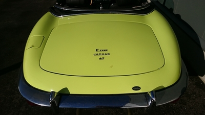 Q-LAB Classic Cars : nl-q-lab-classic-cars-jaguar-e-type-xke-serie-ii-roadster-carbrio-1970-te-koop